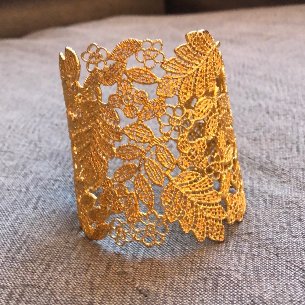 Gold Cuff - Picture 2 of 5